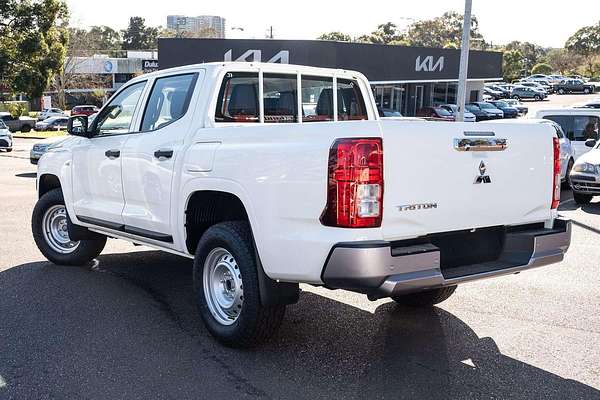 2024 Mitsubishi Triton GLX MV 4X4
