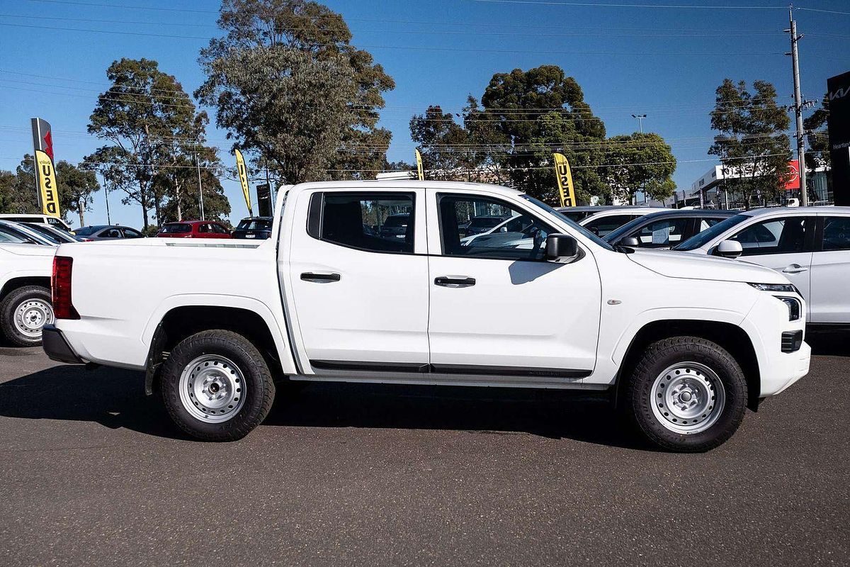 2024 Mitsubishi Triton GLX MV 4X4