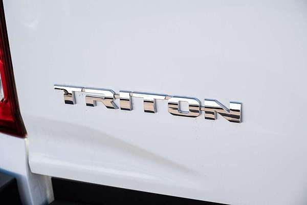 2024 Mitsubishi Triton GLX MV 4X4