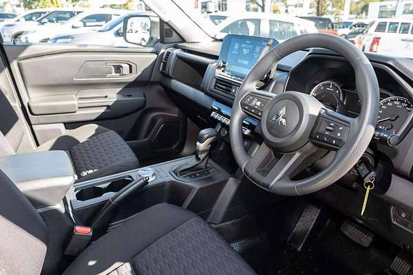2024 Mitsubishi Triton GLX MV 4X4
