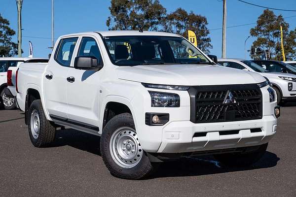 2024 Mitsubishi Triton GLX MV 4X4