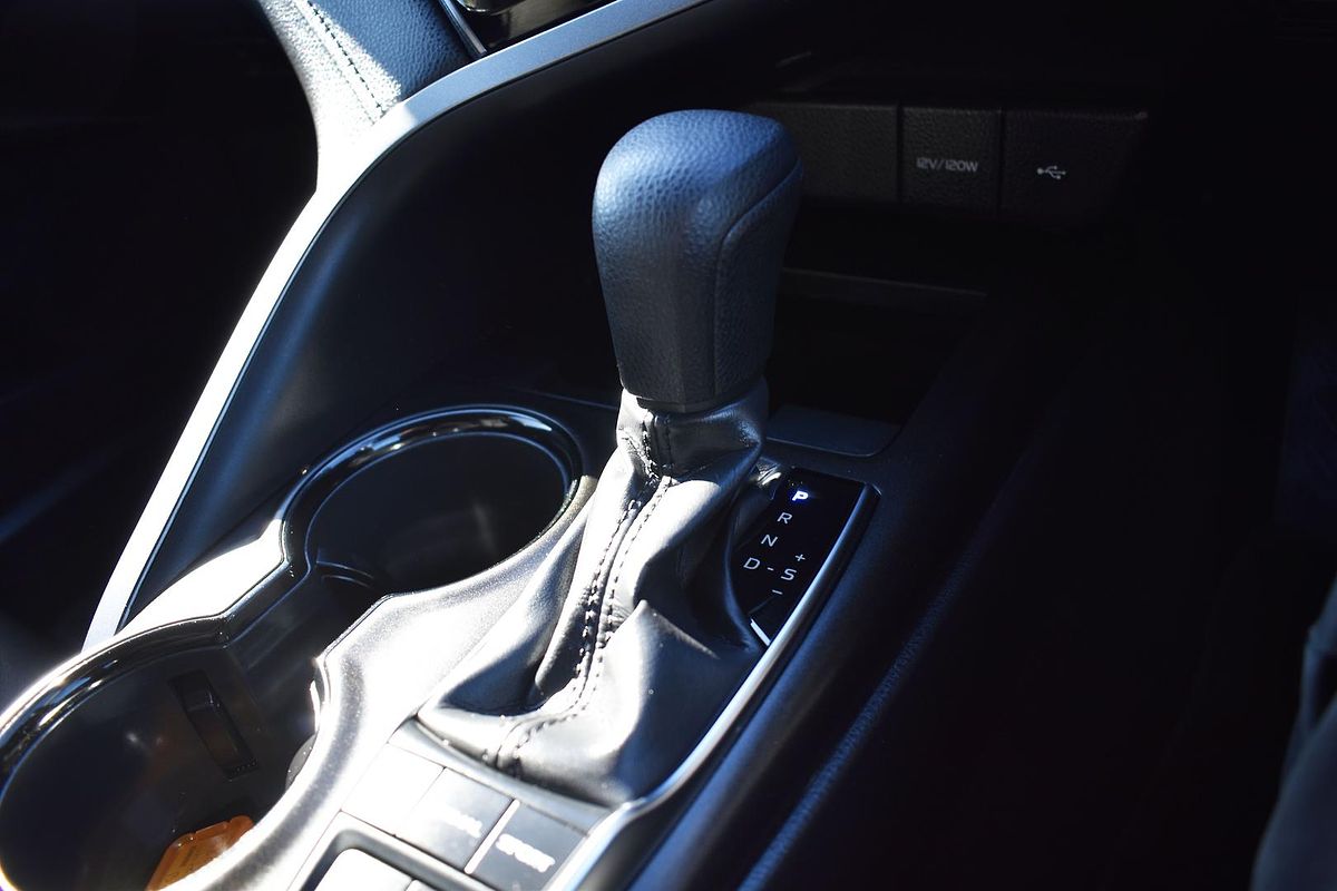 2024 Toyota Camry Ascent AXVH70R