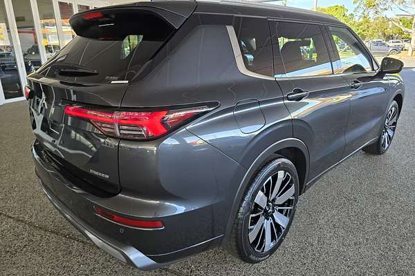 2025 Mitsubishi Outlander Exceed ZM