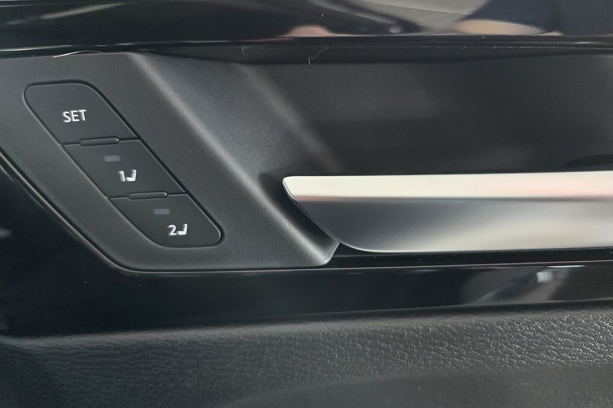2025 Mitsubishi Outlander Exceed ZM