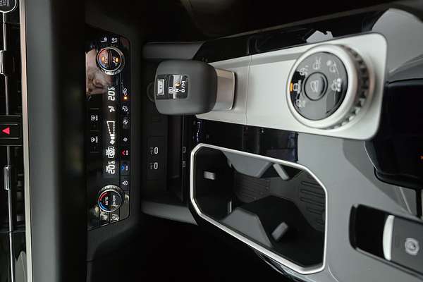 2025 Mitsubishi Outlander Exceed ZM