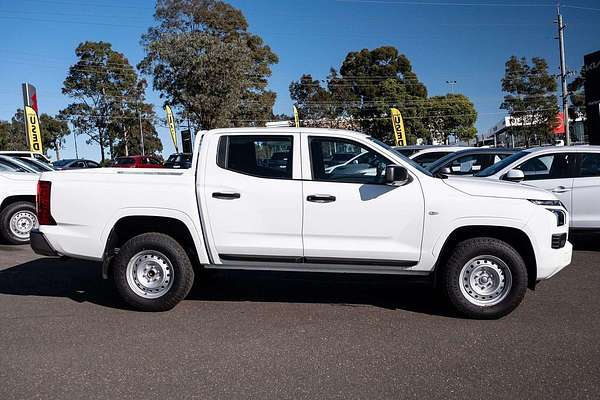 2024 Mitsubishi Triton GLX MV 4X4