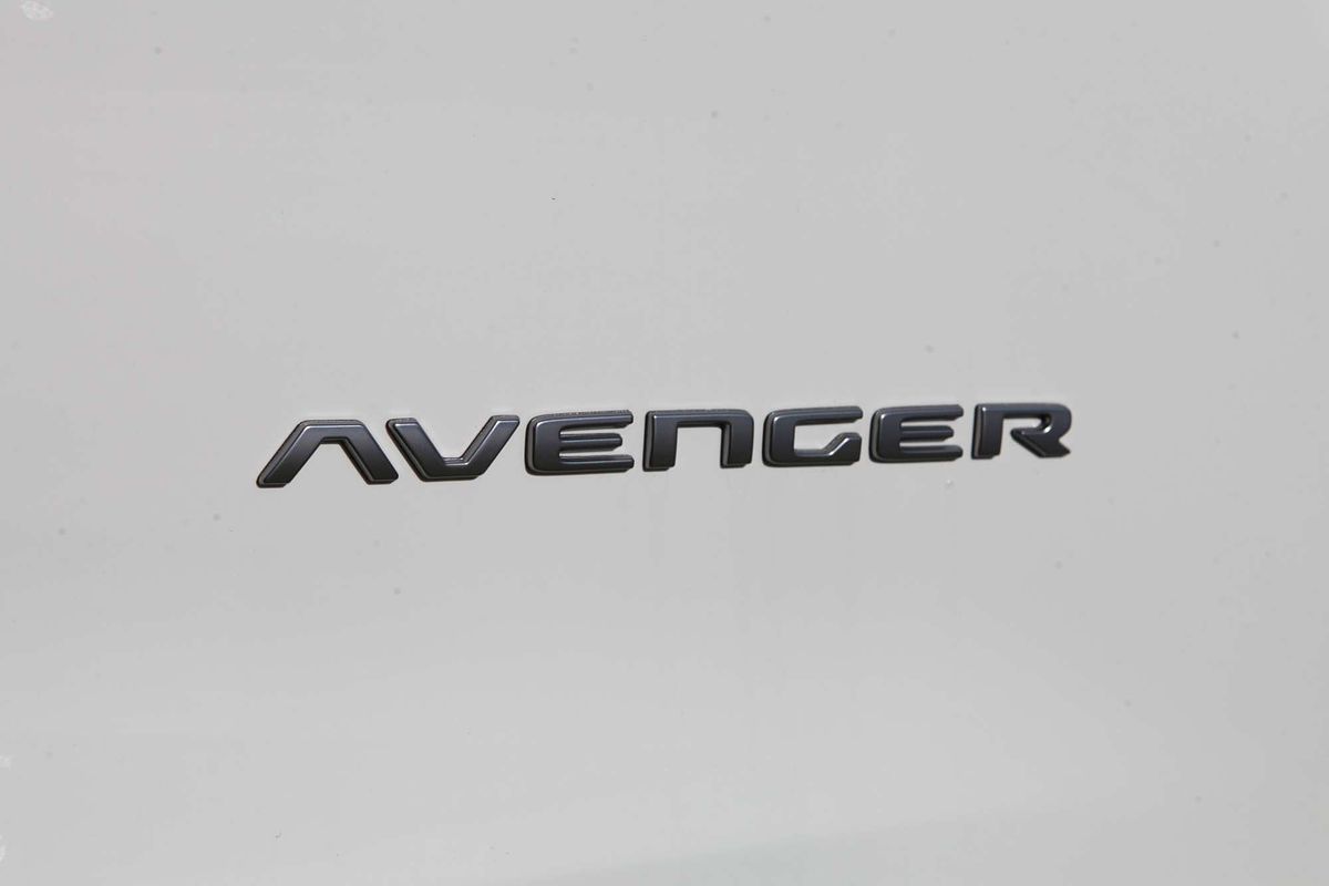 2024 Jeep Avenger Summit JJ
