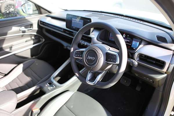 2024 Jeep Avenger Summit JJ