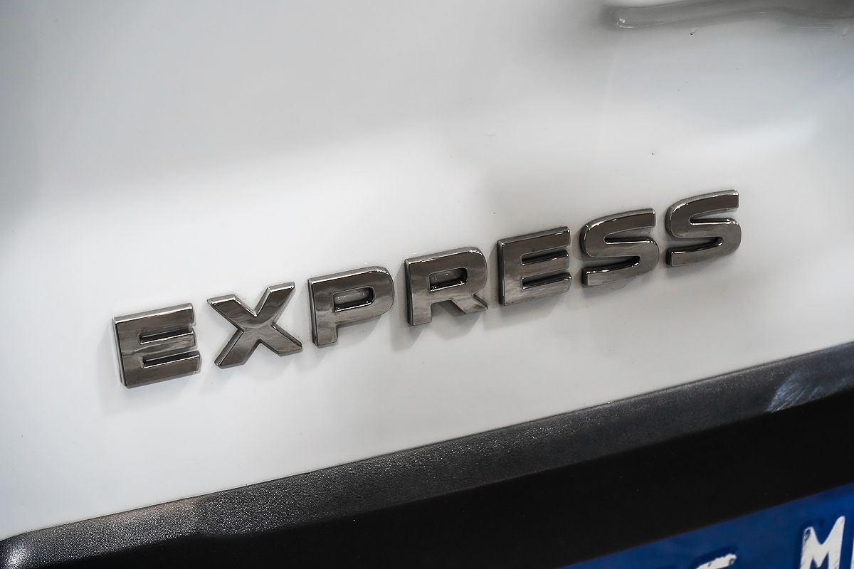 2021 Mitsubishi Express GLX SN SWB