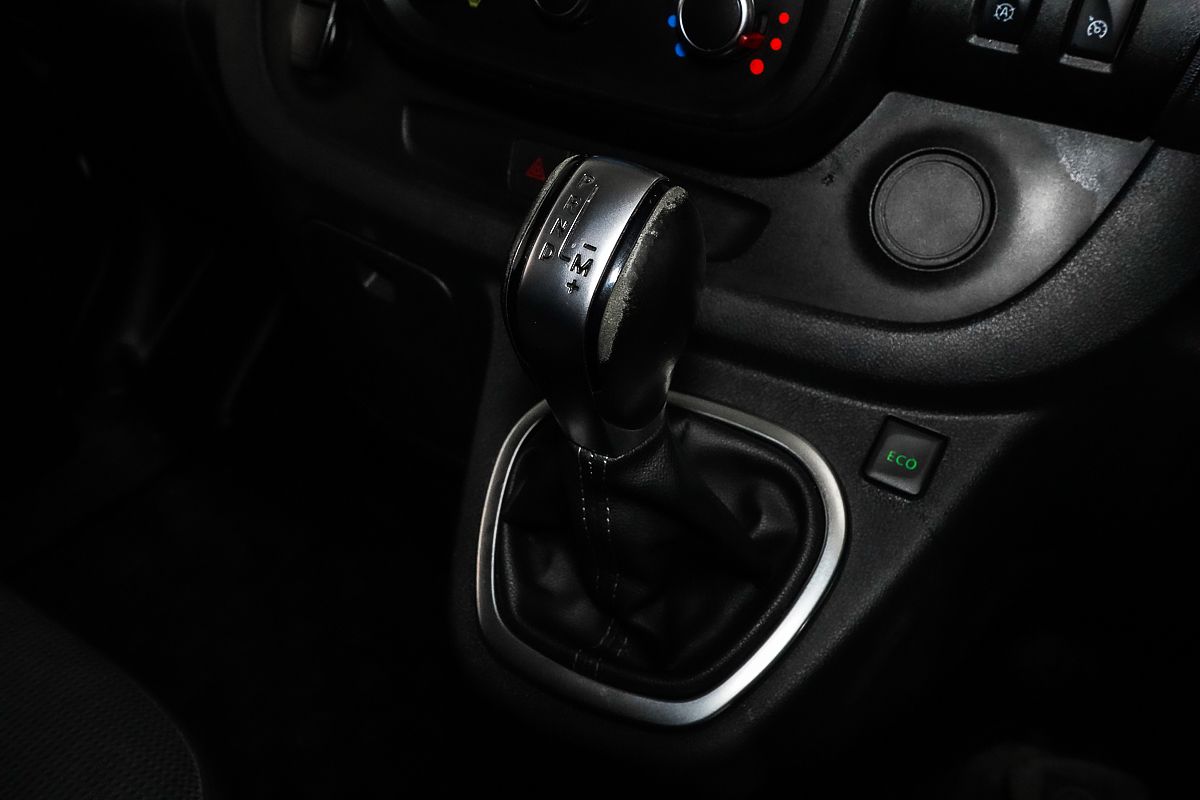 2021 Mitsubishi Express GLX SN SWB