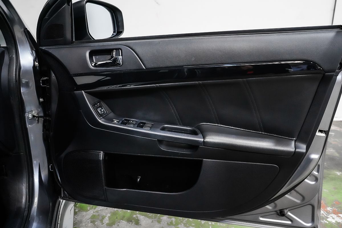 2016 Mitsubishi Lancer ES Sport CF