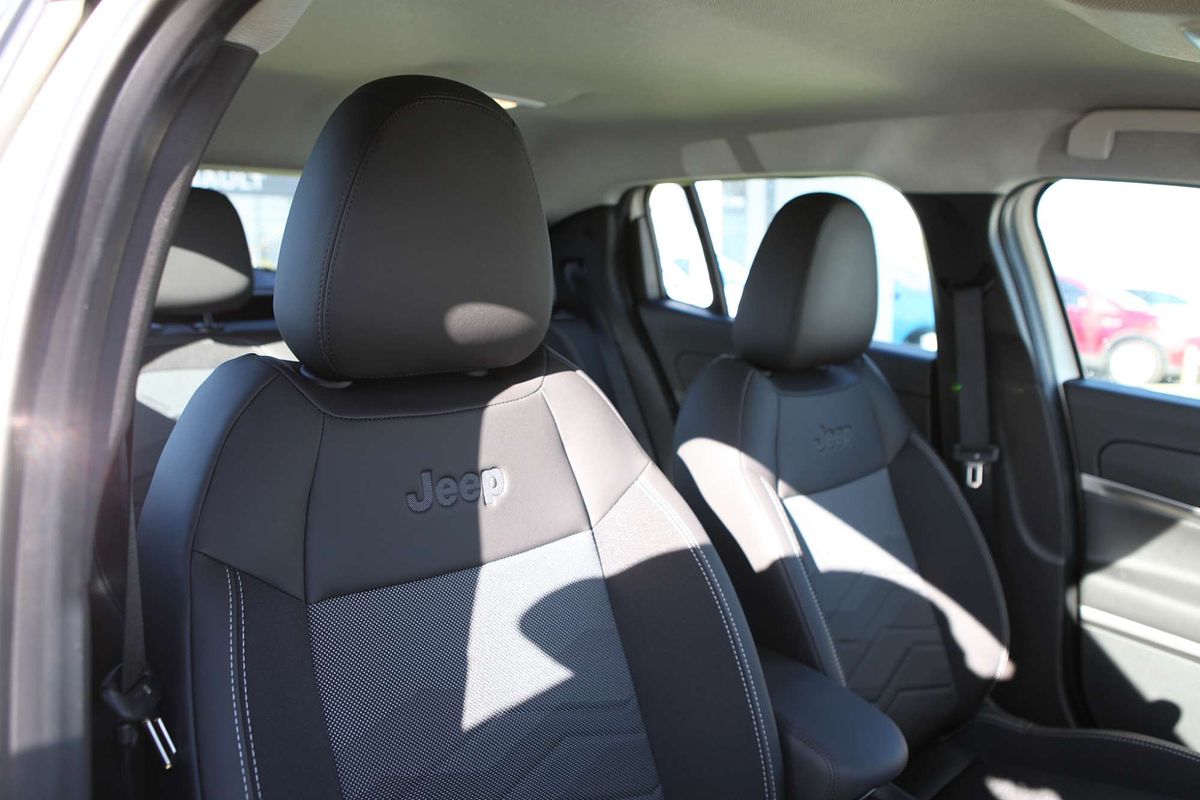 2024 Jeep Avenger Limited JJ