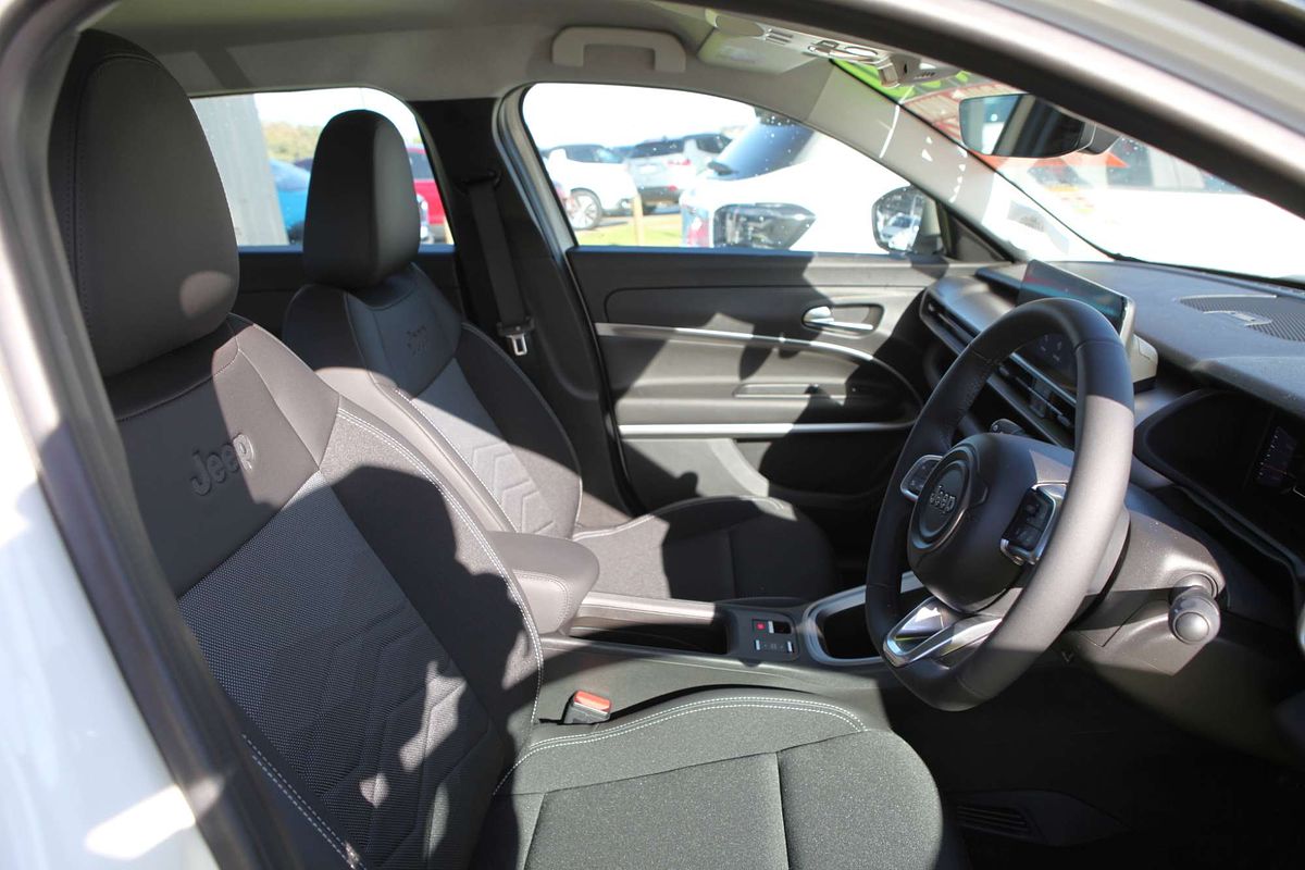 2024 Jeep Avenger Limited JJ