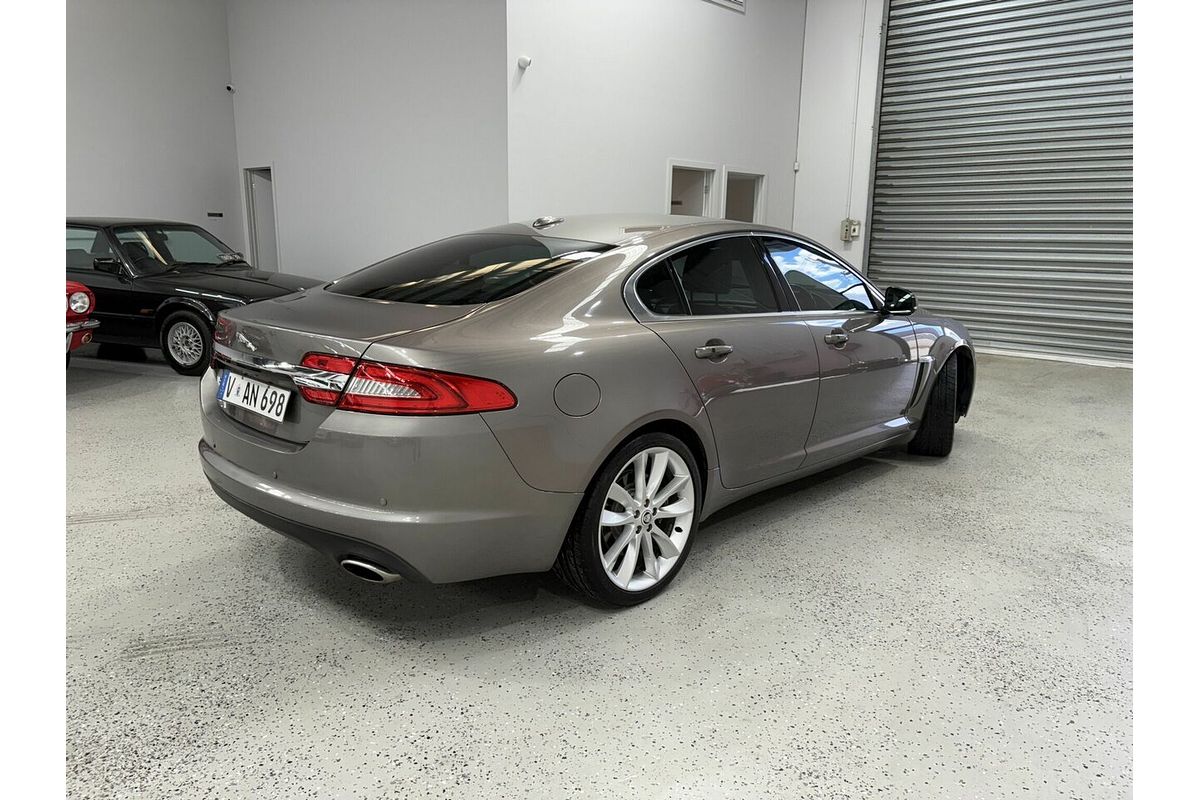 2011 Jaguar XF Luxury X250