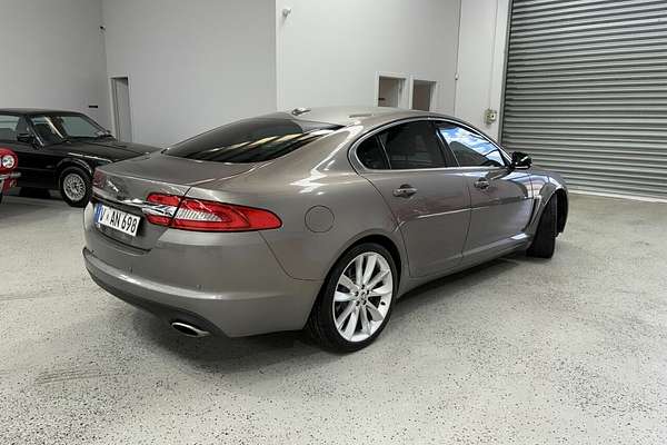 2011 Jaguar XF Luxury X250