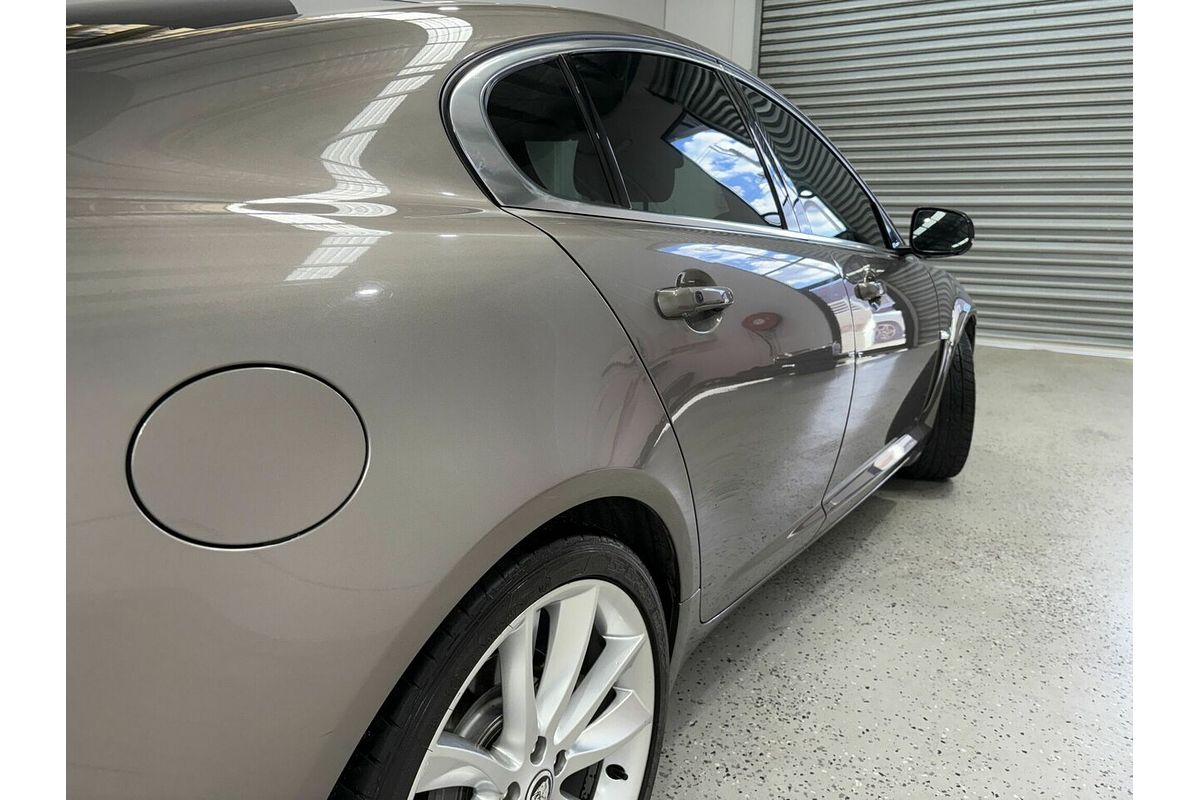 2011 Jaguar XF Luxury X250