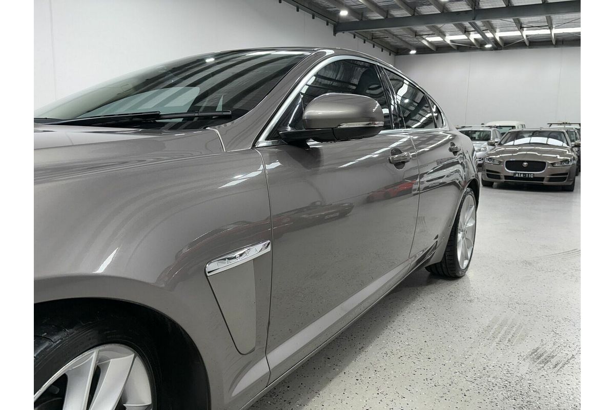 2011 Jaguar XF Luxury X250