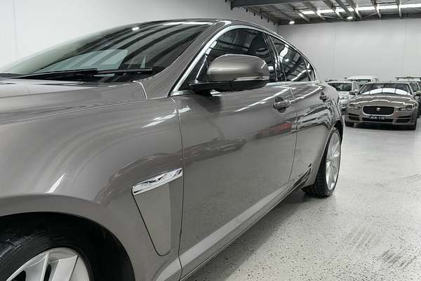 2011 Jaguar XF Luxury X250
