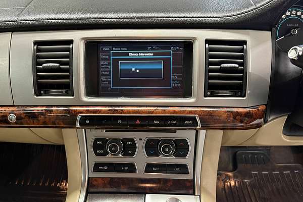 2011 Jaguar XF Luxury X250