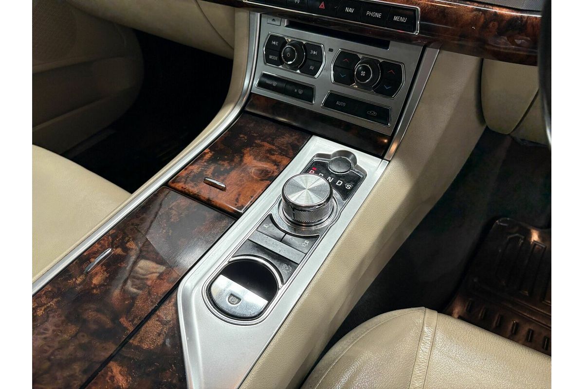 2011 Jaguar XF Luxury X250