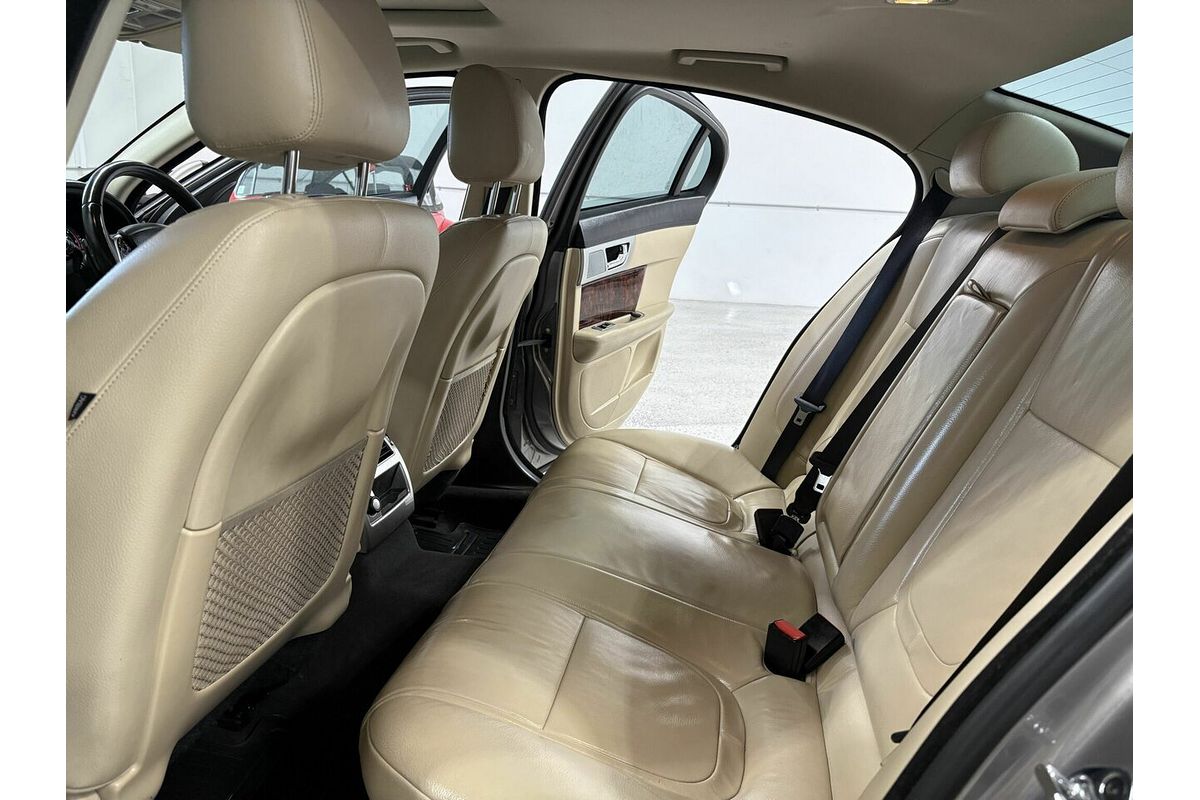 2011 Jaguar XF Luxury X250