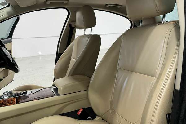 2011 Jaguar XF Luxury X250