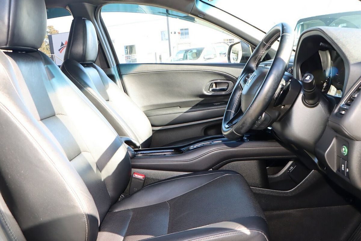 2018 Honda HR-V RS