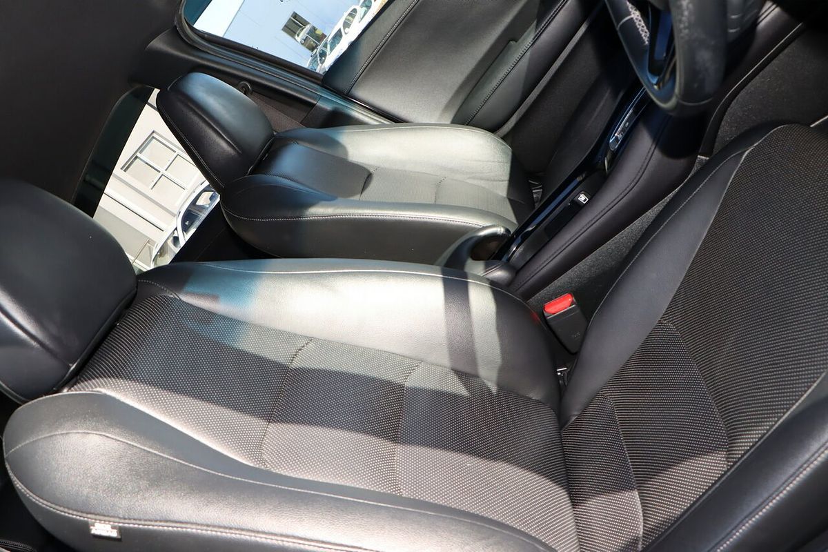 2018 Honda HR-V RS
