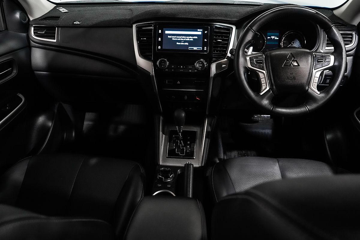 2023 Mitsubishi Triton GLS MR 4X4