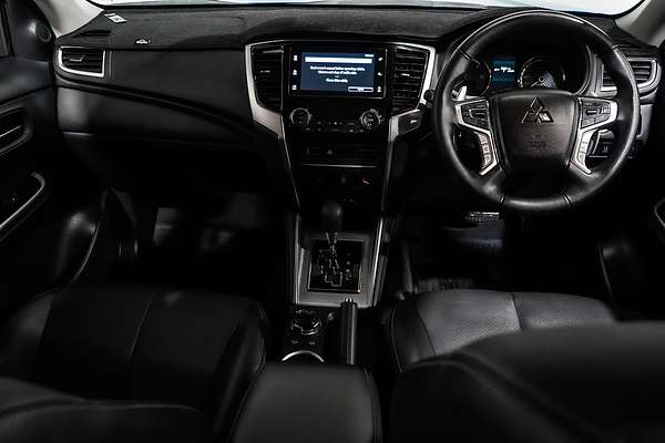 2023 Mitsubishi Triton GLS MR 4X4