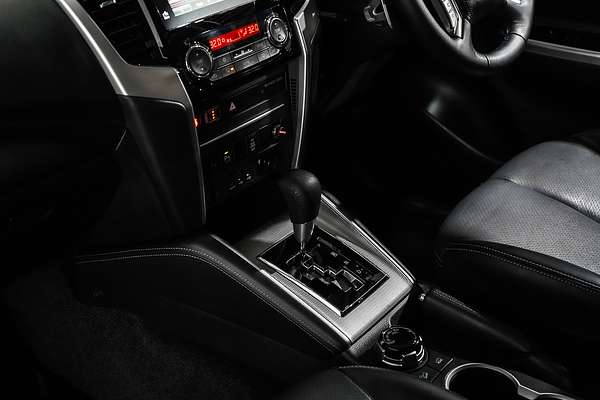 2023 Mitsubishi Triton GLS MR 4X4