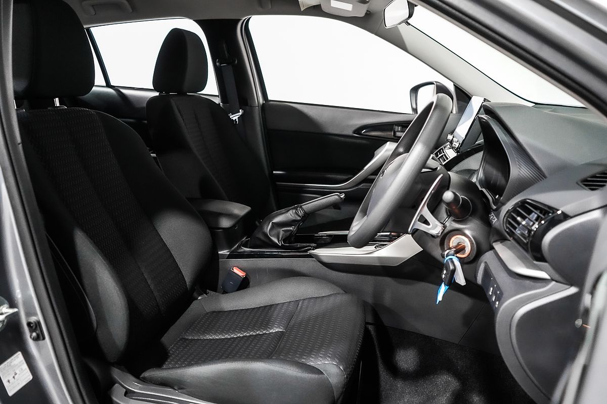 2024 Mitsubishi Eclipse Cross ES YB
