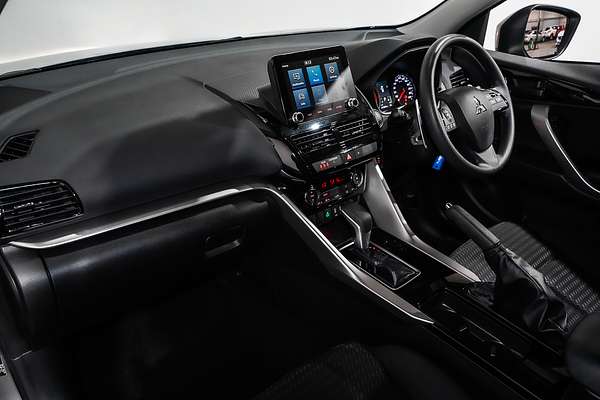2024 Mitsubishi Eclipse Cross ES YB