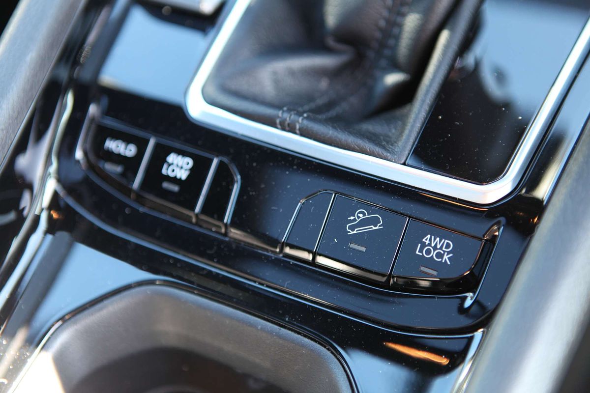 2023 Jeep Compass S-Limited M6