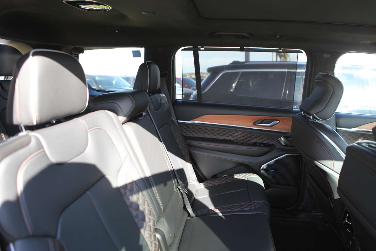 2023 Jeep Grand Cherokee Summit Reserve WL