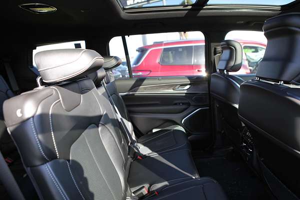 2023 Jeep Grand Cherokee Overland WL
