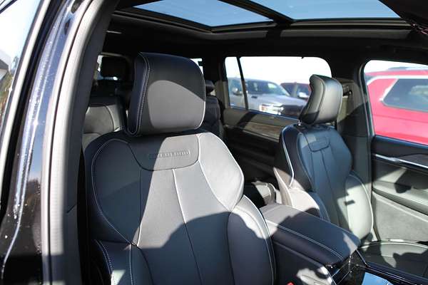2023 Jeep Grand Cherokee Overland WL