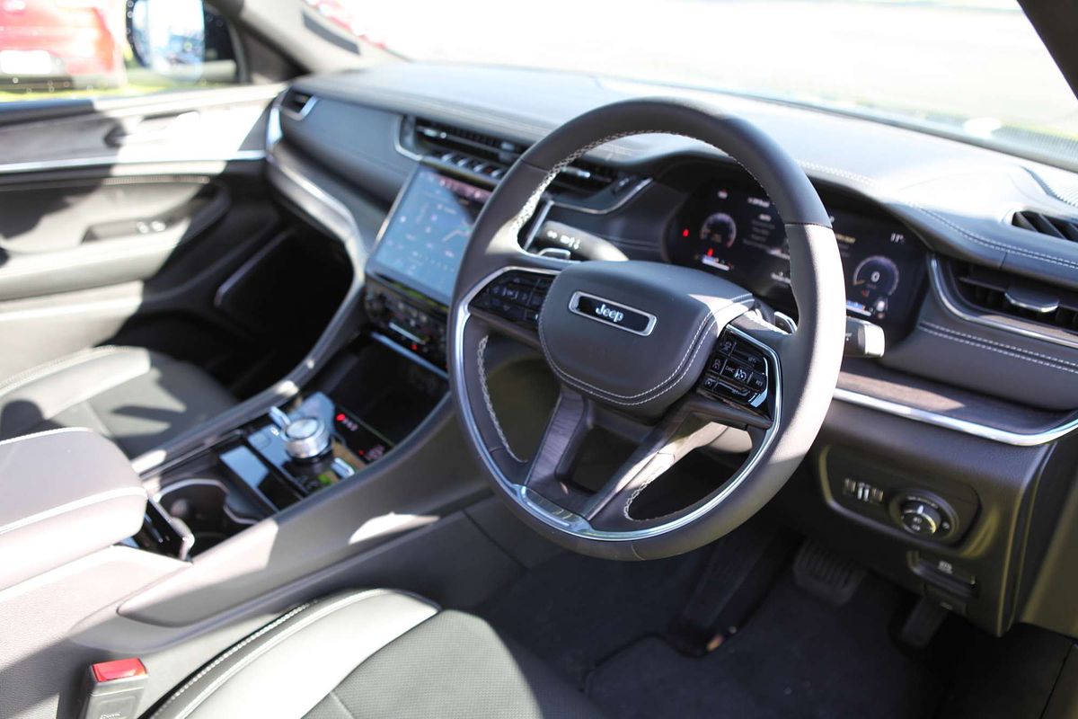 2023 Jeep Grand Cherokee Overland WL