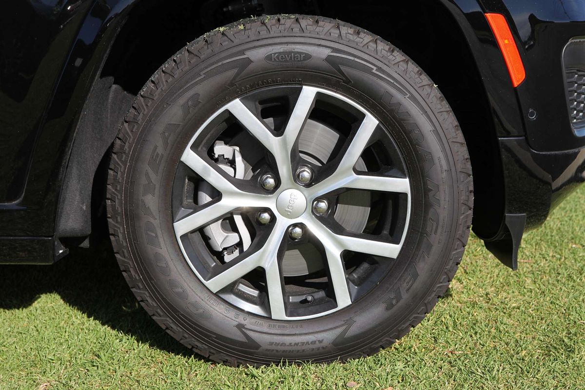 2023 Jeep Grand Cherokee Overland WL