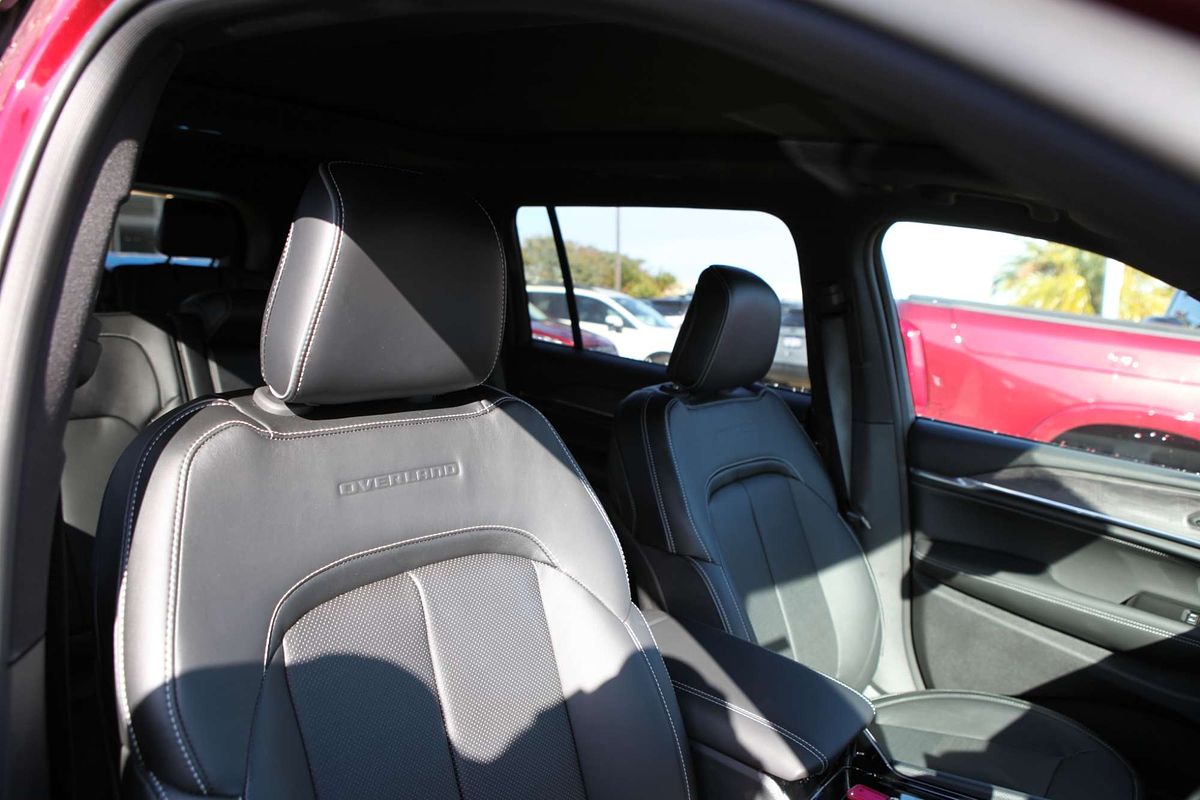 2023 Jeep Grand Cherokee Overland WL