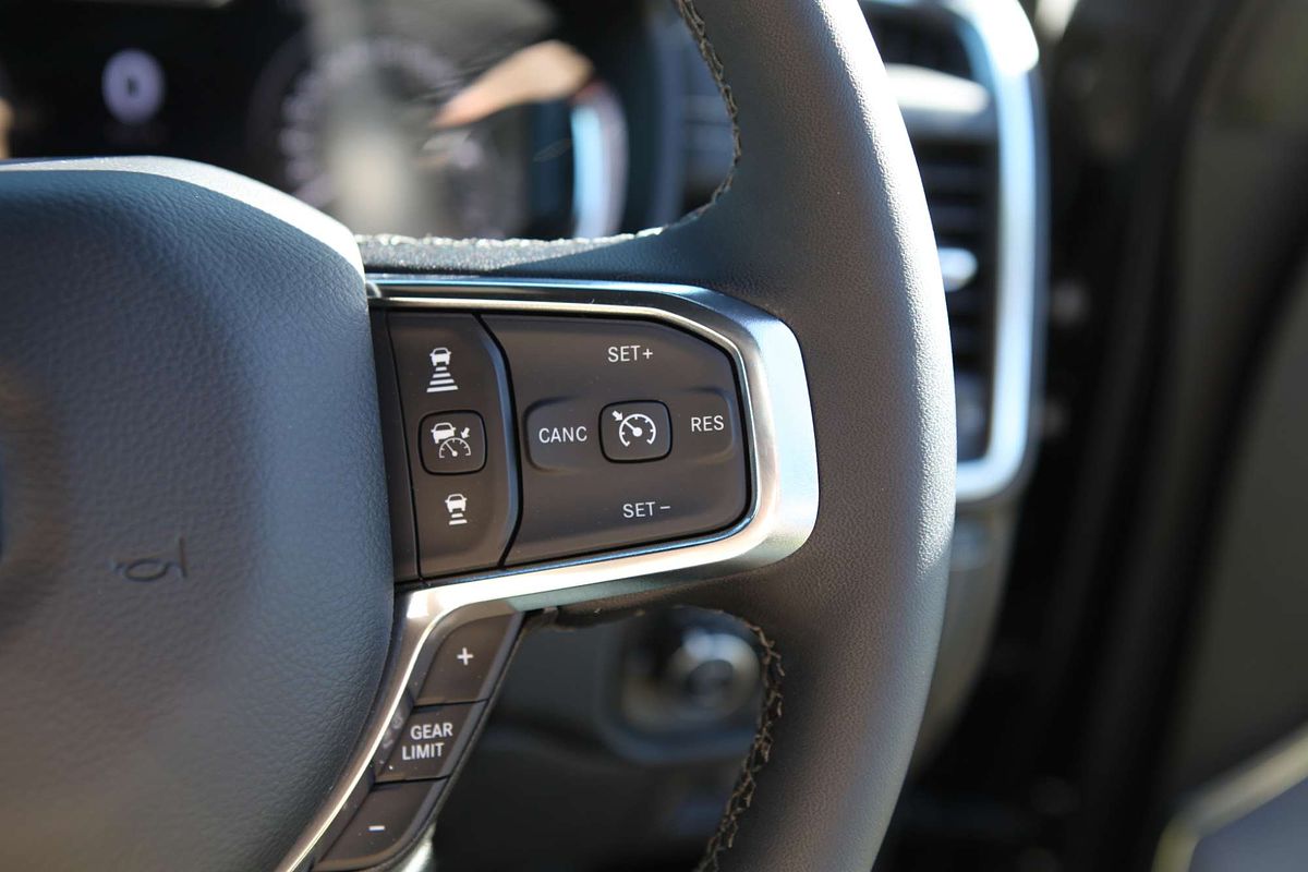 2025 RAM 1500 Laramie Sport Hurricane SO RamBox DT 4X4 SWB