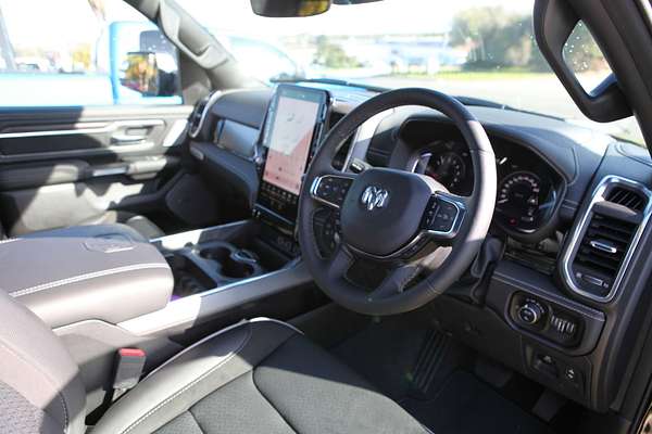 2025 RAM 1500 Laramie Sport Hurricane SO RamBox DT 4X4 SWB