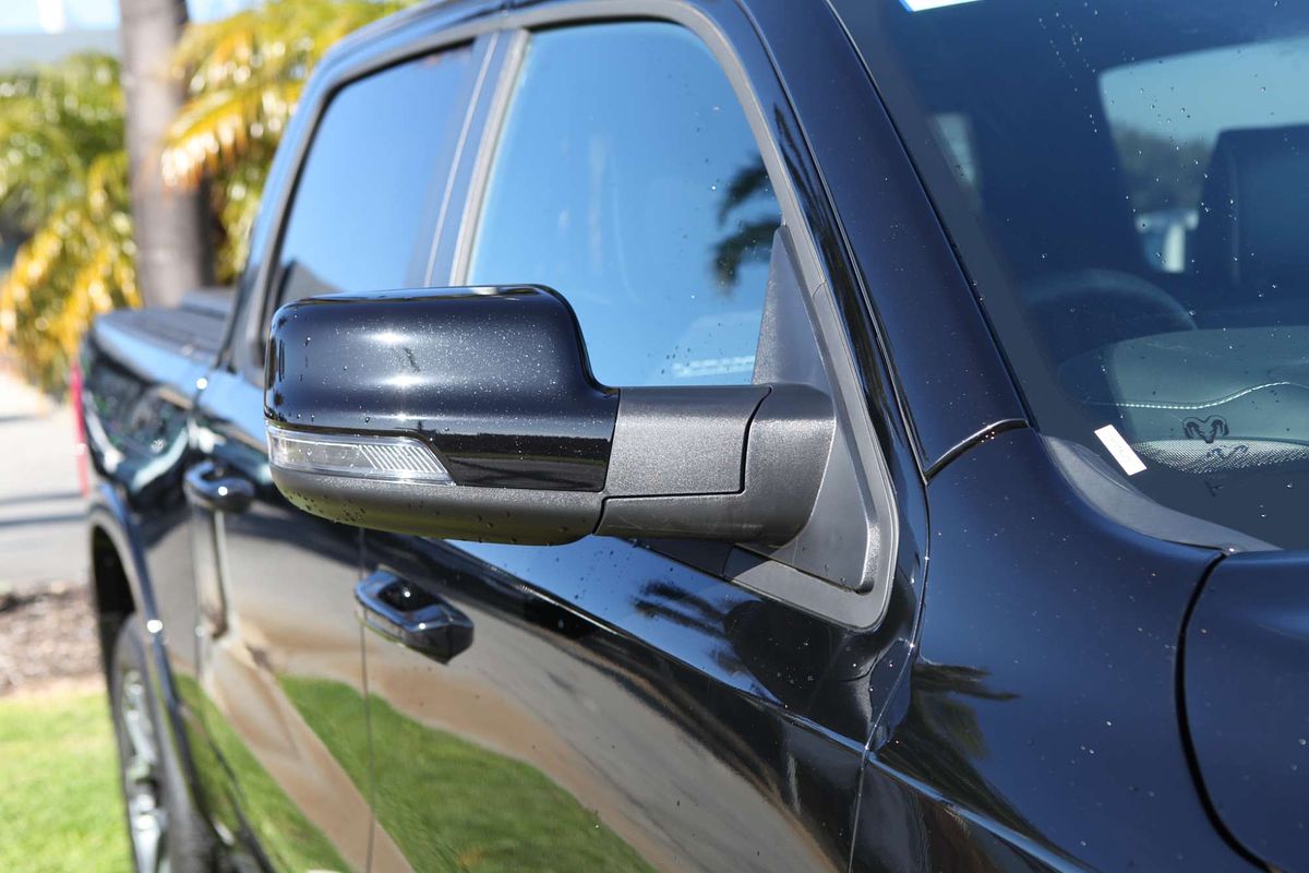 2025 RAM 1500 Laramie Sport Hurricane SO RamBox DT 4X4 SWB