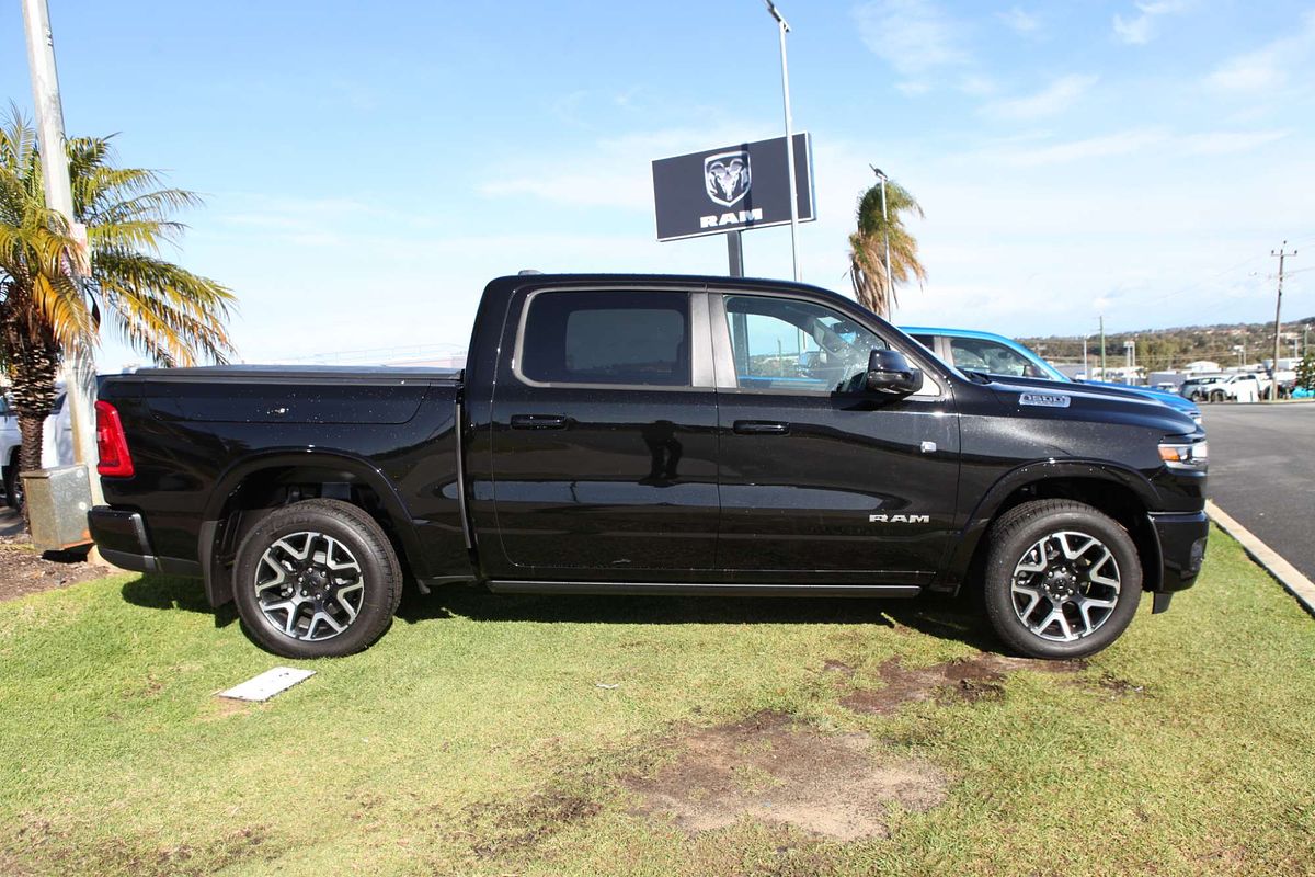 2025 RAM 1500 Laramie Sport Hurricane SO RamBox DT 4X4 SWB