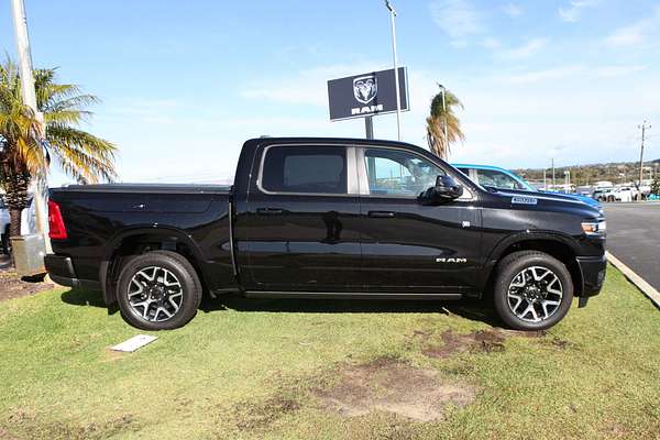 2025 RAM 1500 Laramie Sport Hurricane SO RamBox DT 4X4 SWB