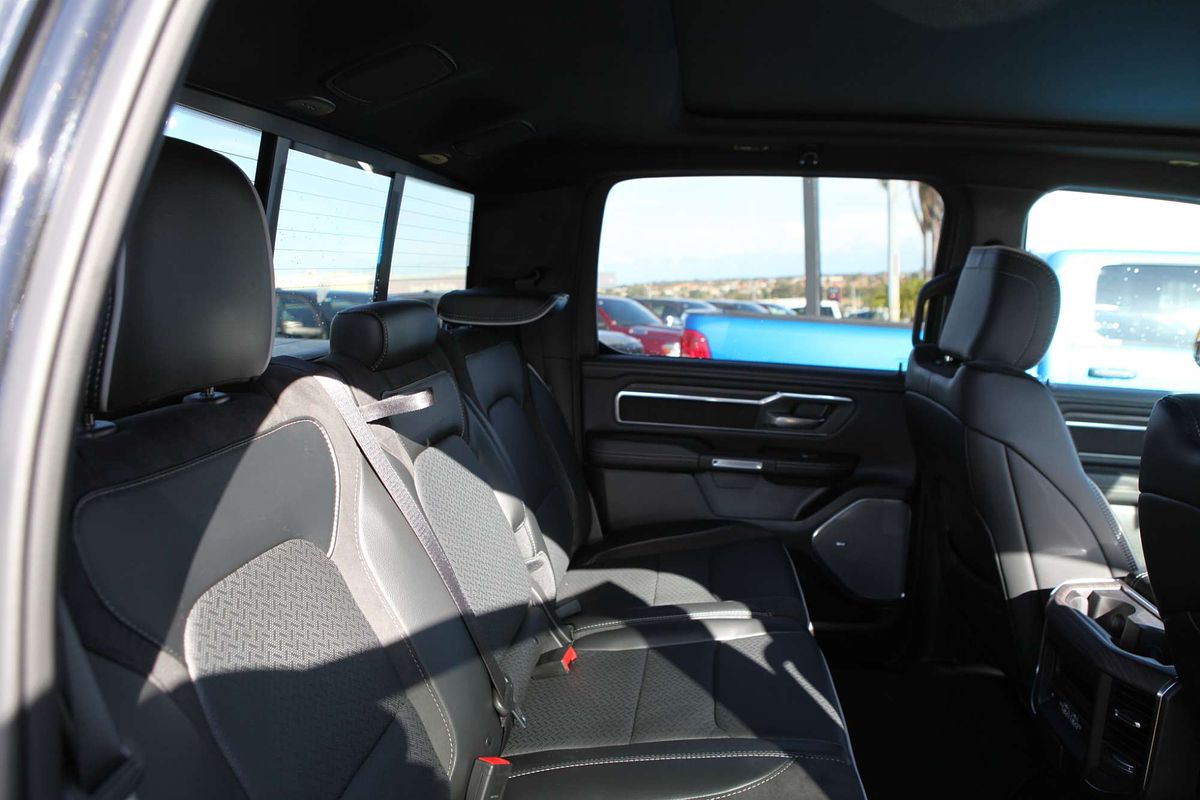 2025 RAM 1500 Laramie Sport Hurricane SO RamBox DT 4X4 SWB