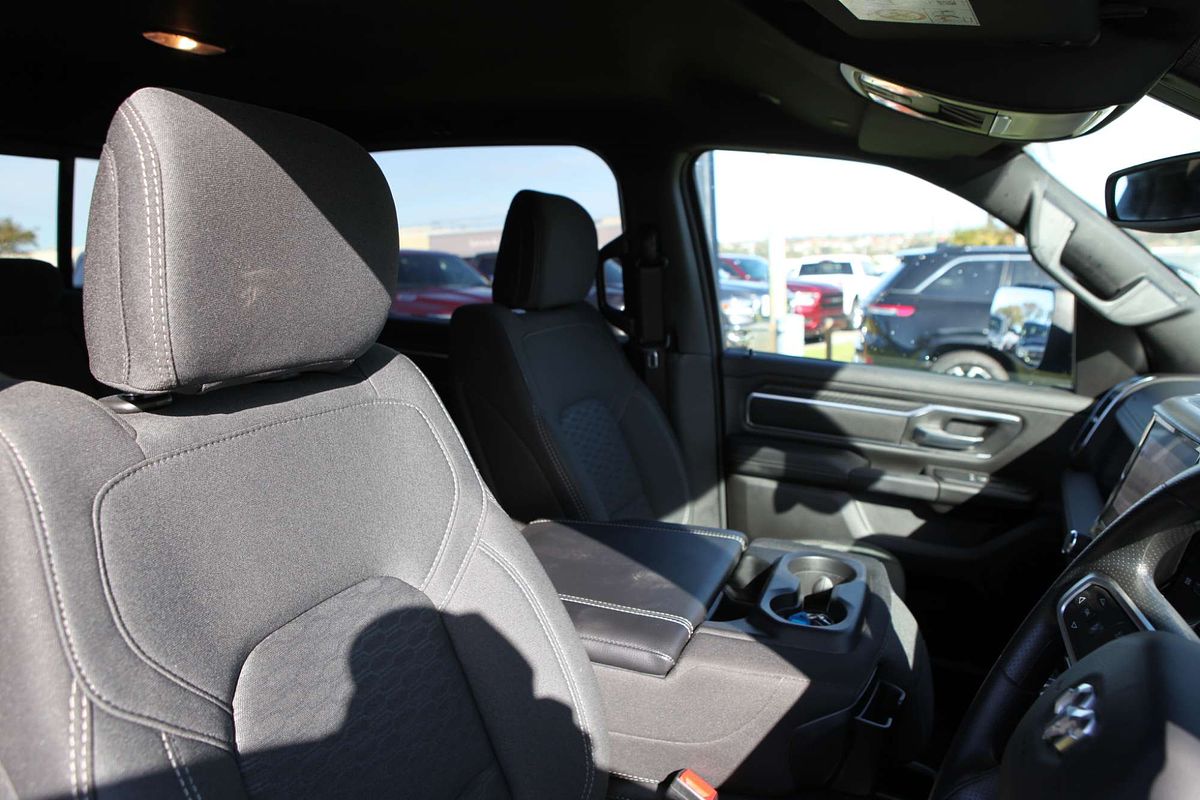 2024 RAM 1500 Big Horn HURRICANE 3.0TT DT 4X4 LWB