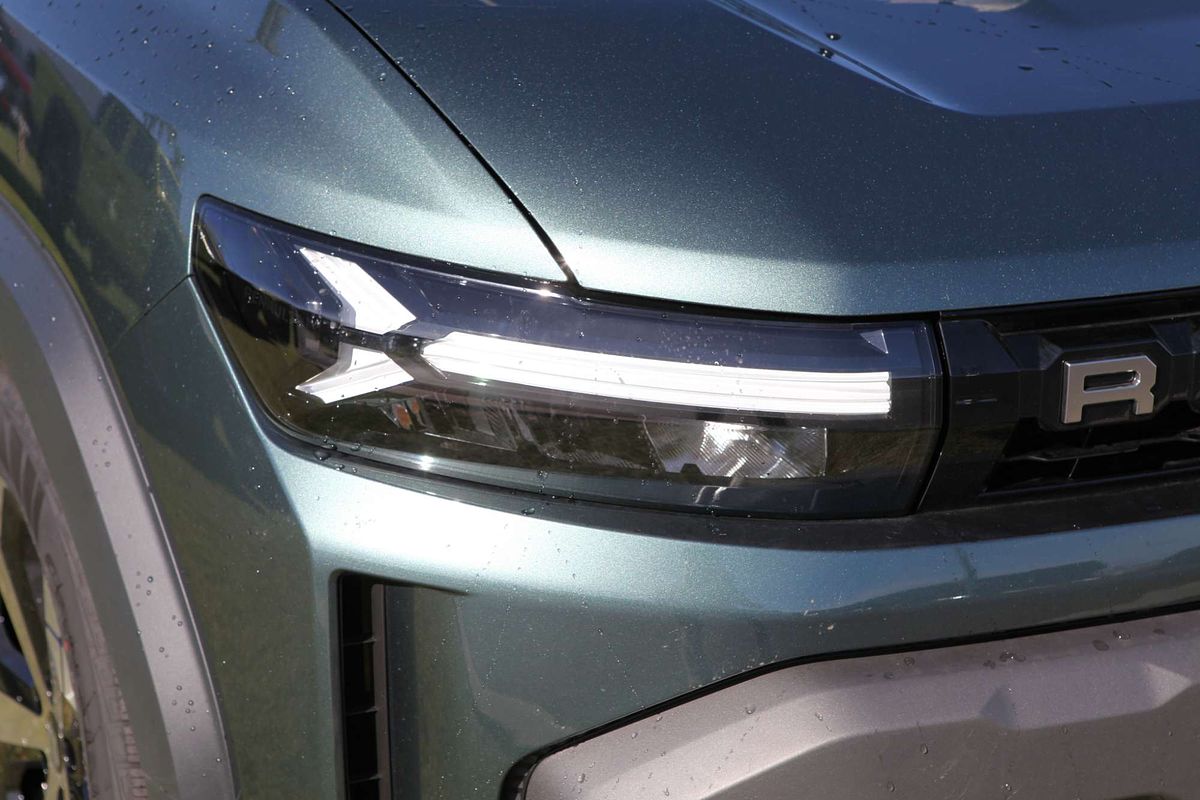 2025 Renault Duster Techno X1311