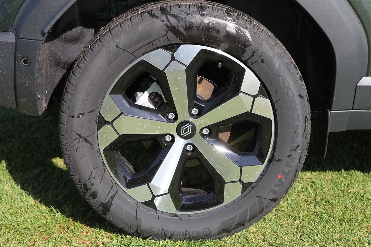 2025 Renault Duster Techno X1311