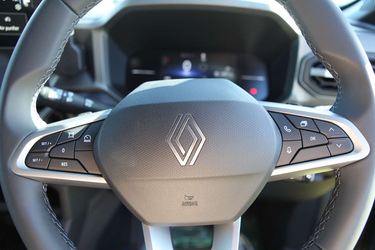 2025 Renault Duster Techno X1311